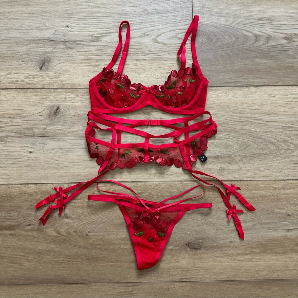 NWOT For Love and Lemons x Victoria Secret Cerise Cherry Lingerie Set XXS/XS/XS